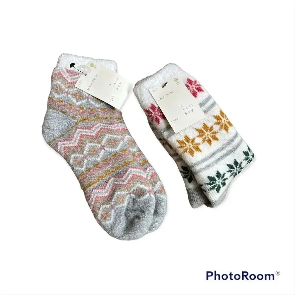 Two pairs of a new day comfy socks one ankle and one crew sizes 4-10